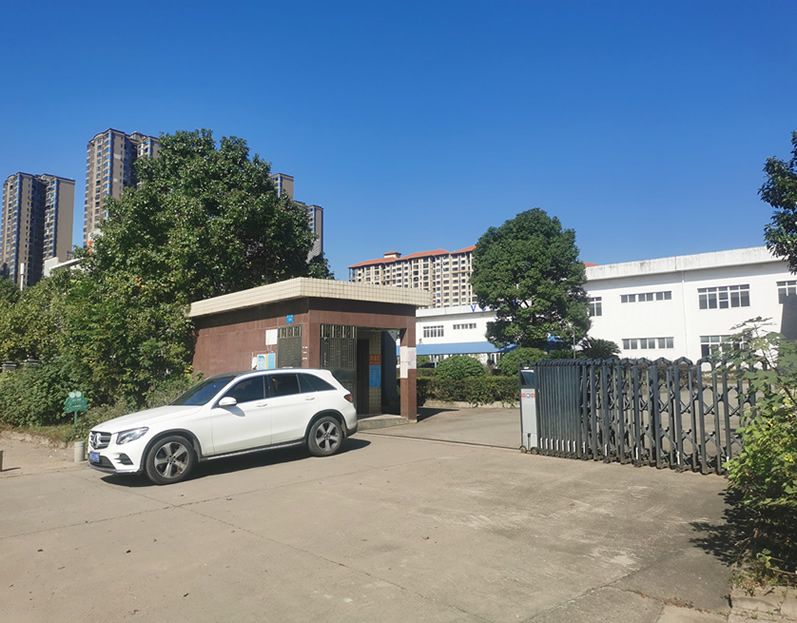 中贏供水設(shè)備廠房大門(mén)